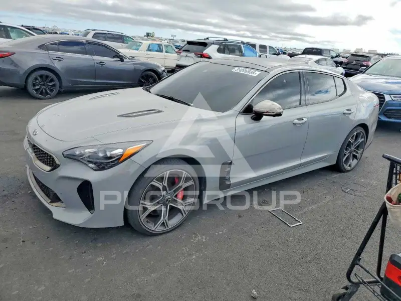 2021 KIA Stinger photo