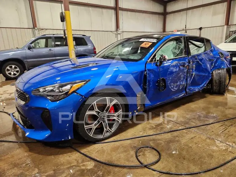 2021 KIA Stinger photo