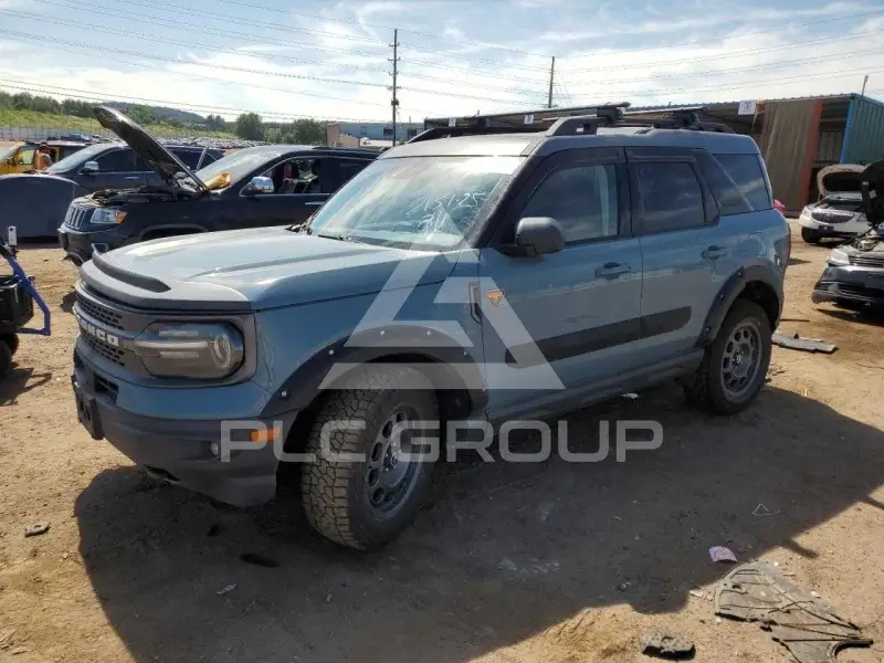 2021 Ford BRONCO photo