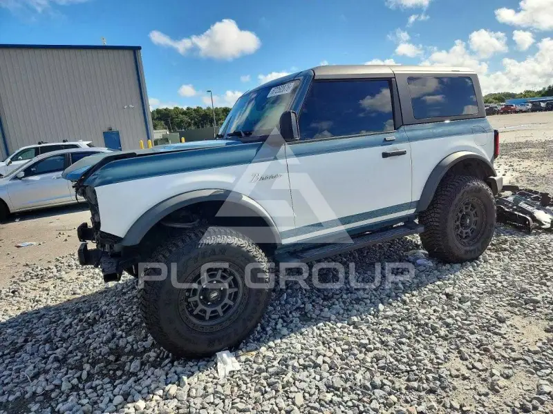 2021 Ford BRONCO фото