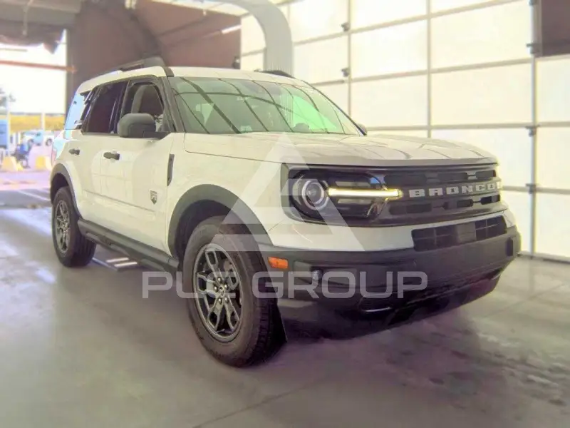 2021 Ford BRONCO photo