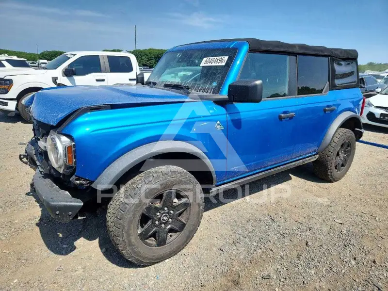 2021 Ford BRONCO photo