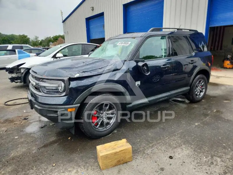 2021 Ford BRONCO photo