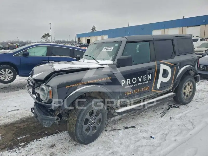 2021 Ford BRONCO photo