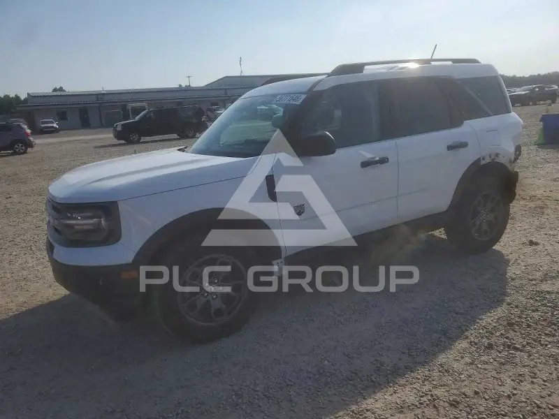 2021 Ford BRONCO photo