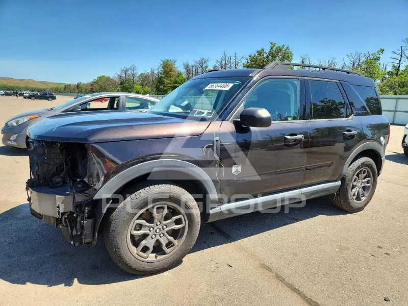 2021 Ford BRONCO photo