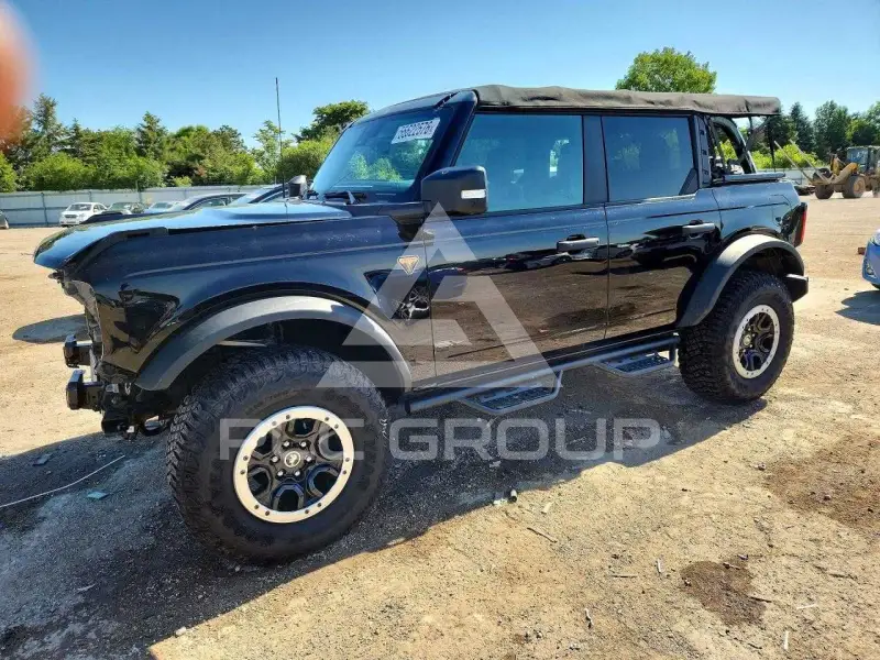 2021 Ford BRONCO photo