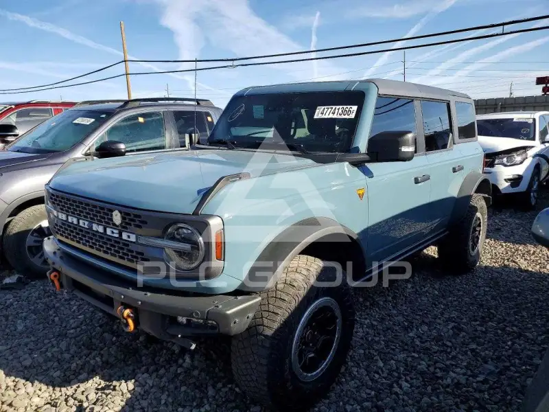 2021 Ford BRONCO фото