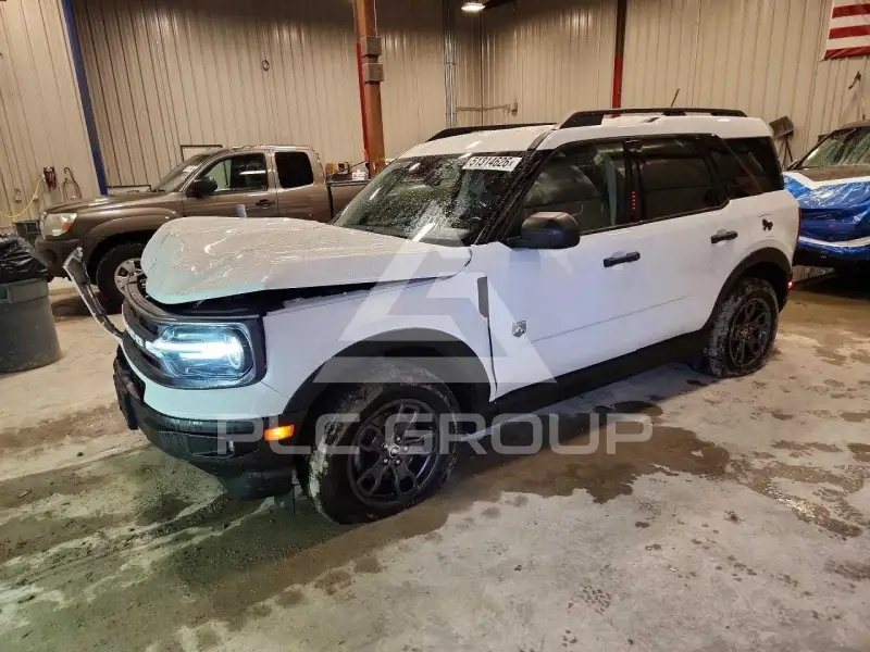 2021 Ford BRONCO photo