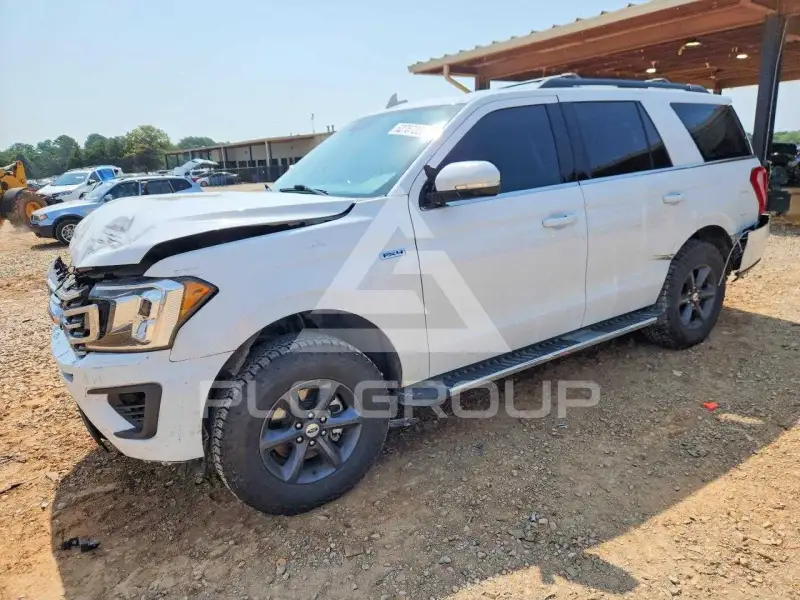 2021 Ford EXPEDITION photo