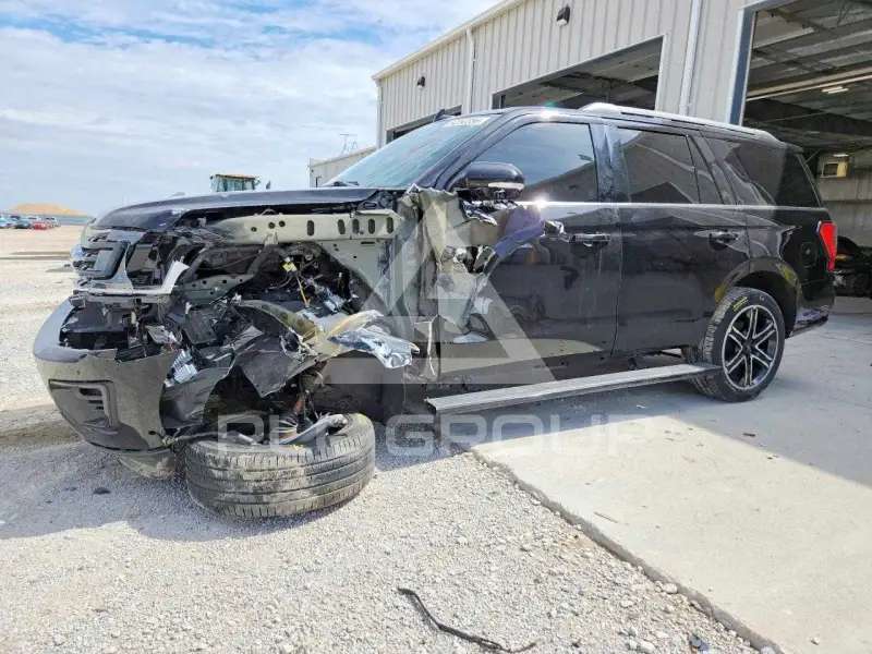 2021 Ford EXPEDITION photo