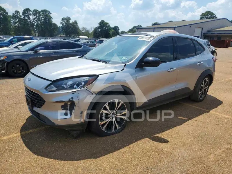 2021 Ford ESCAPE photo