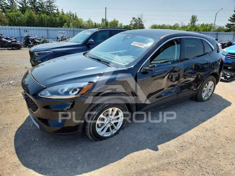 2021 Ford ESCAPE photo