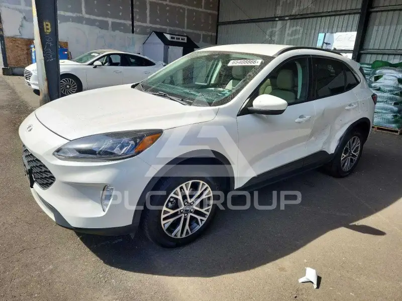 2021 Ford ESCAPE photo