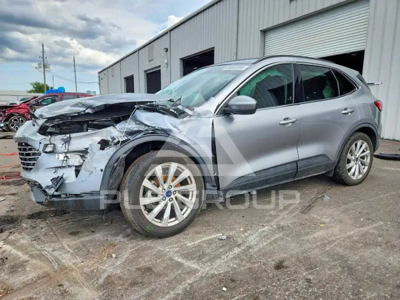 2021 Ford ESCAPE photo
