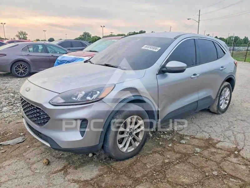 2021 Ford ESCAPE photo