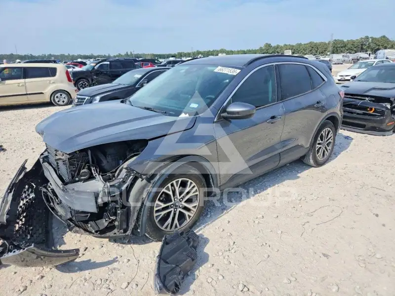 2021 Ford ESCAPE photo
