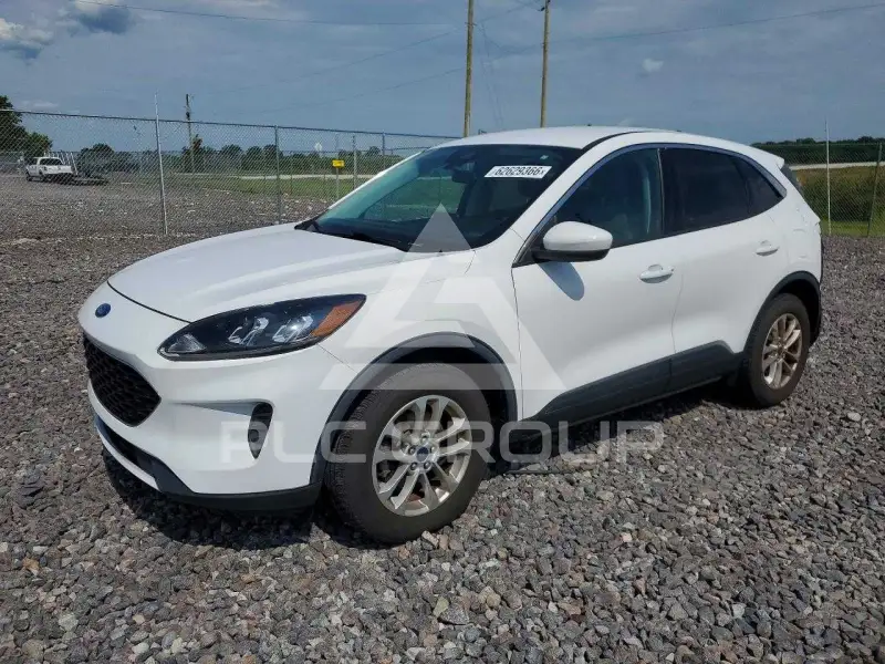 2021 Ford ESCAPE photo