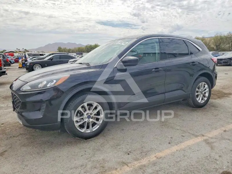 2021 Ford ESCAPE photo