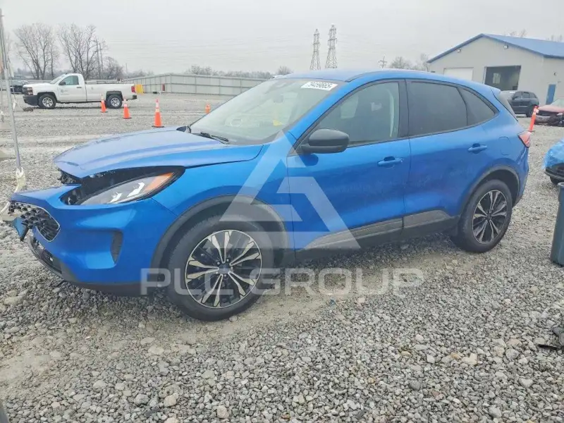 2021 Ford ESCAPE photo