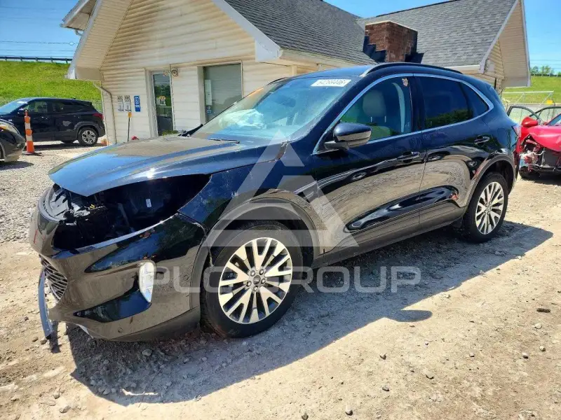 2021 Ford ESCAPE photo