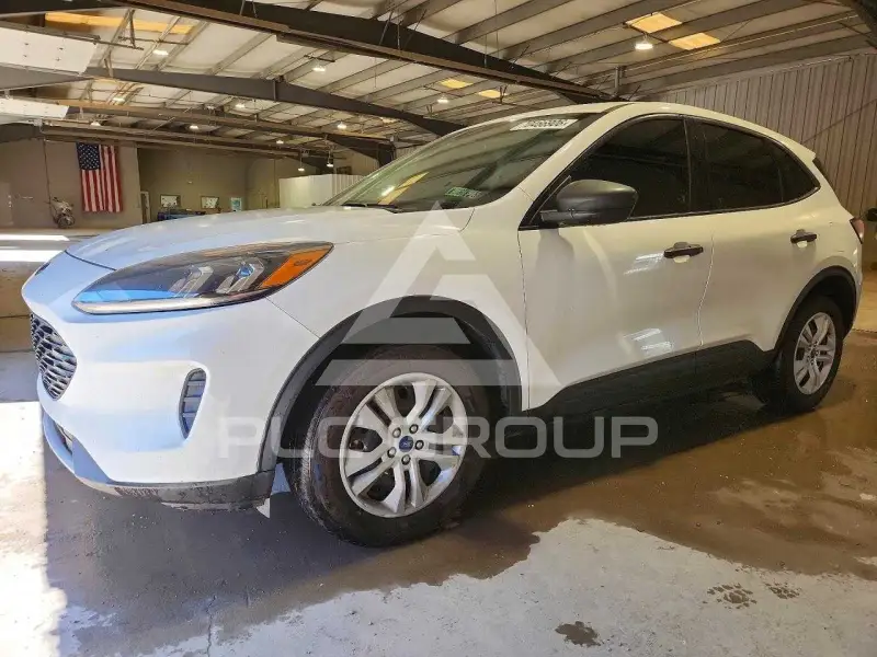 2021 Ford ESCAPE photo