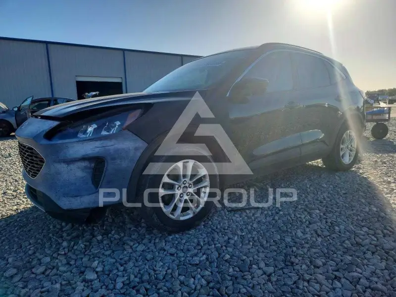 2021 Ford ESCAPE photo