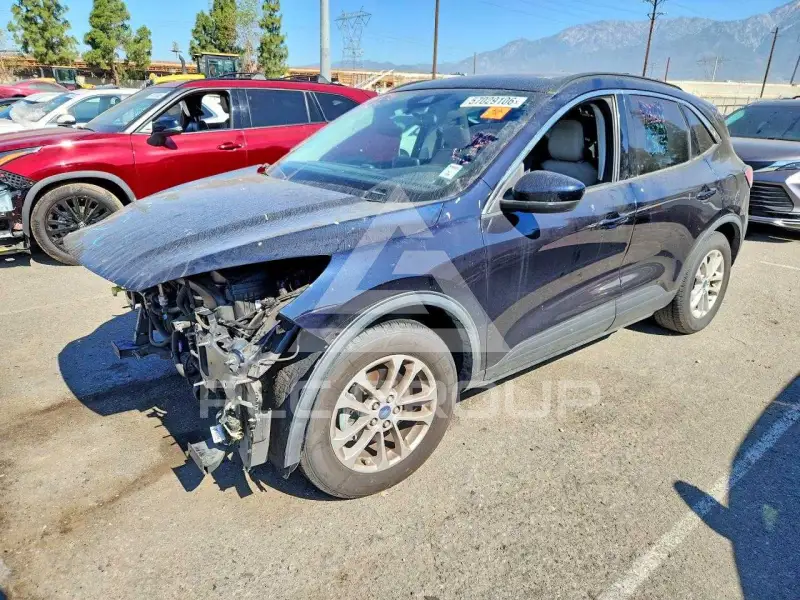 2021 Ford ESCAPE photo