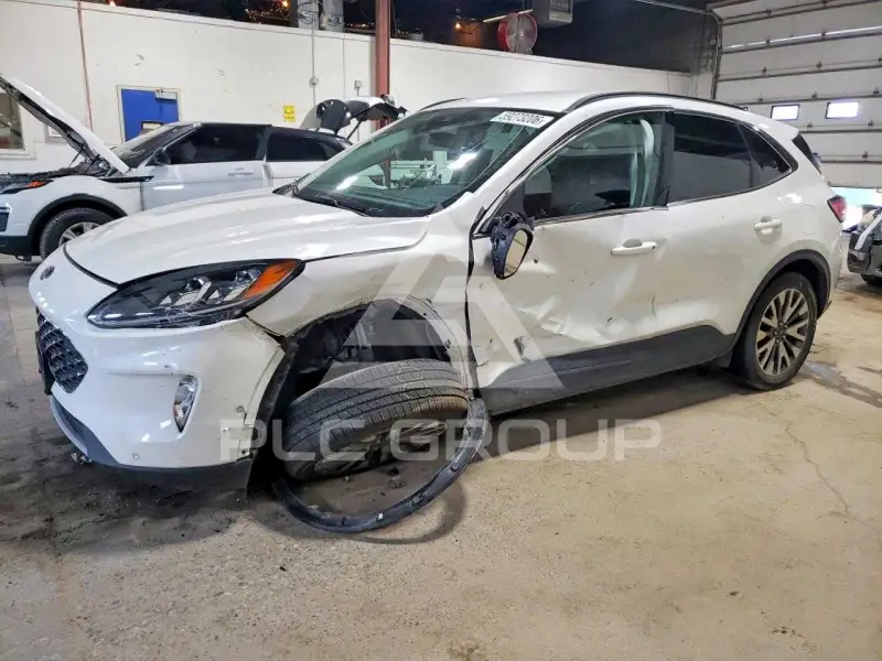 2021 Ford ESCAPE photo