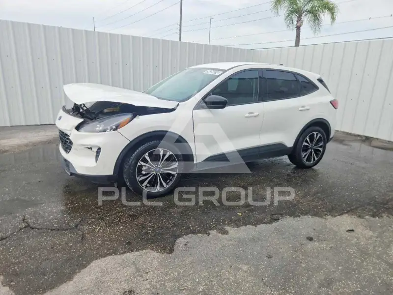 2021 Ford ESCAPE фото