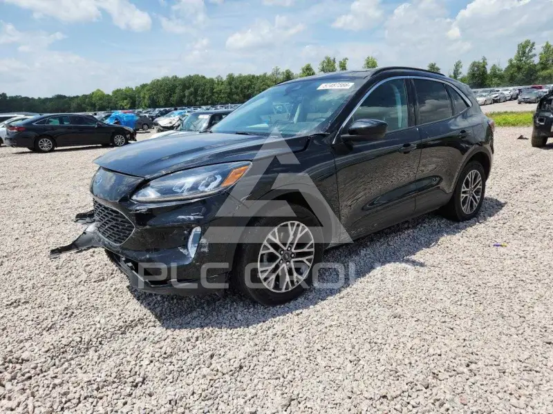 2021 Ford ESCAPE photo