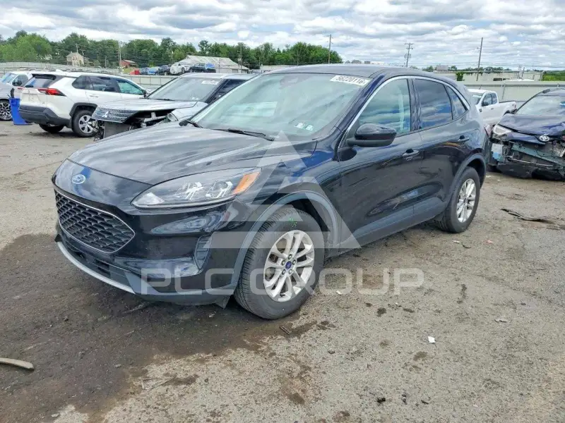 2021 Ford ESCAPE photo