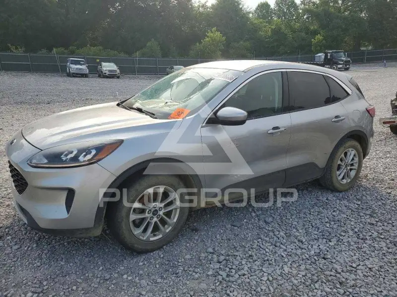 2021 Ford ESCAPE photo