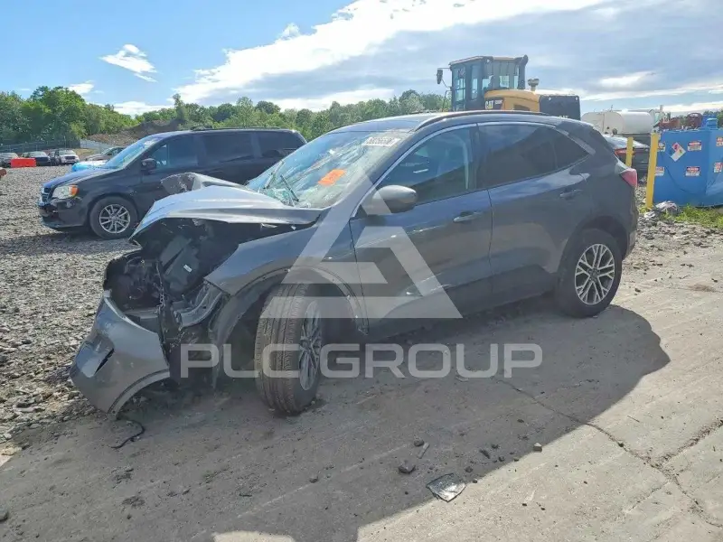 2021 Ford ESCAPE фото