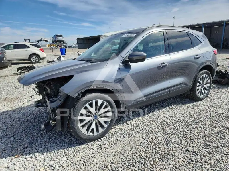 2021 Ford ESCAPE photo