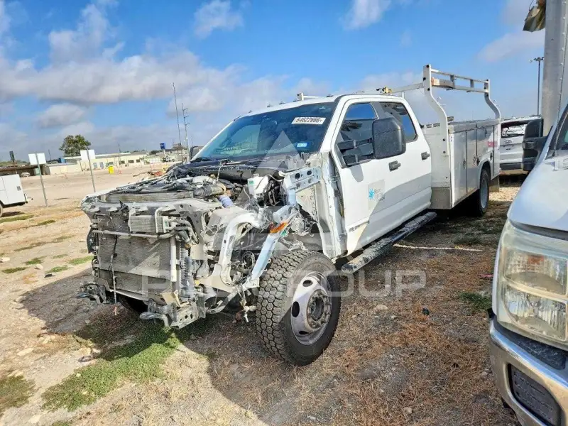 2021 Ford F-450 photo
