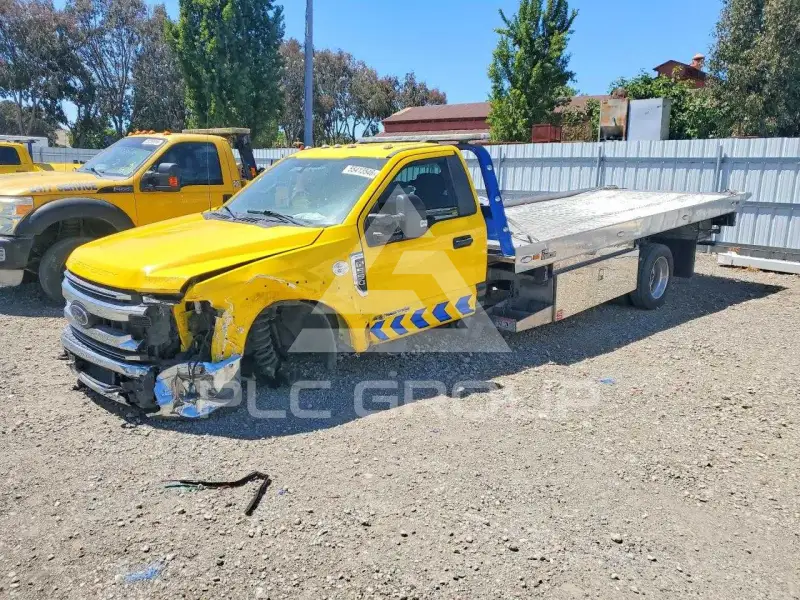 2021 Ford F-550 photo