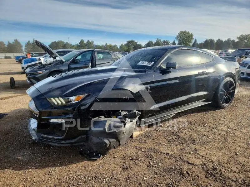 2021 Ford MUSTANG photo