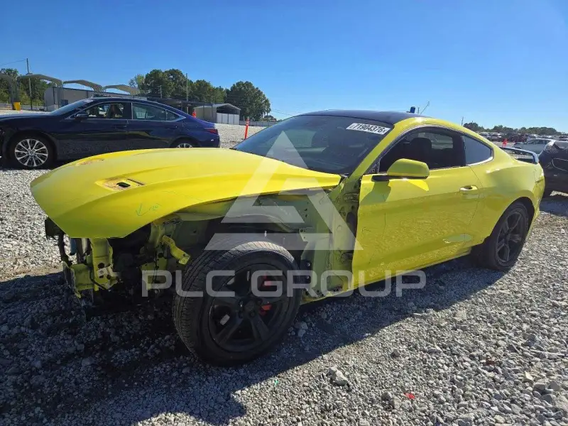 2021 Ford MUSTANG photo