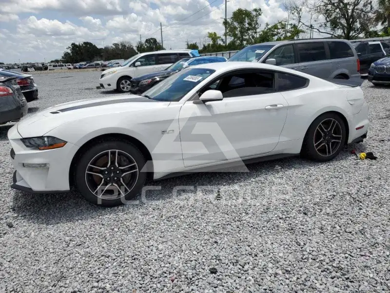 2021 Ford MUSTANG фото