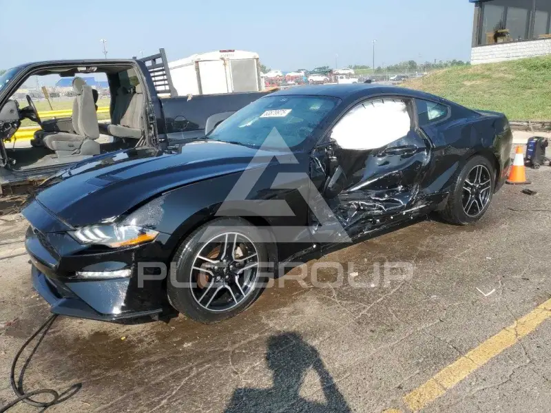 2021 Ford MUSTANG фото