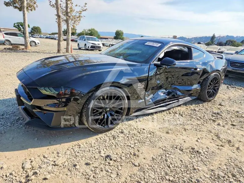 2021 Ford MUSTANG photo