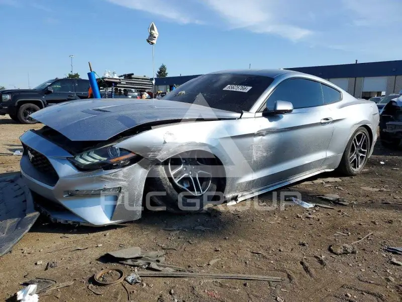2021 Ford MUSTANG фото