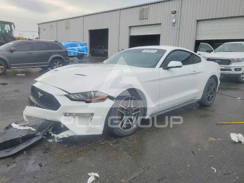 2021 Ford MUSTANG фото