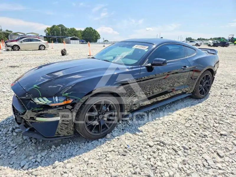 2021 Ford MUSTANG фото