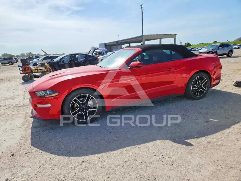 2021 Ford MUSTANG фото