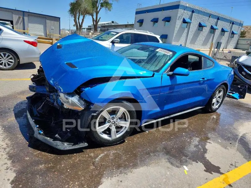 2021 Ford MUSTANG photo