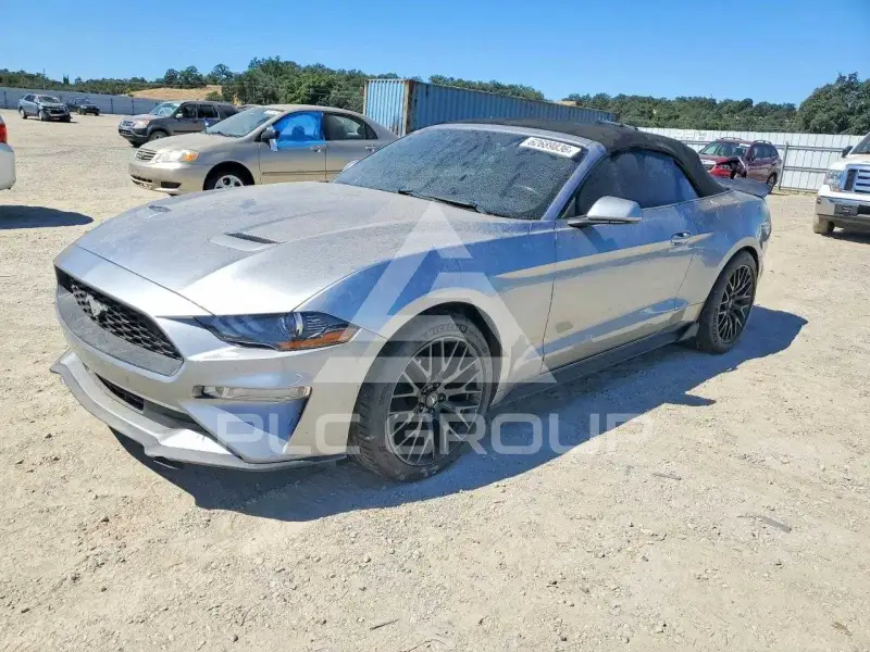 2021 Ford MUSTANG фото