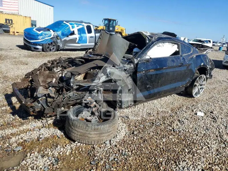 2021 Ford MUSTANG photo