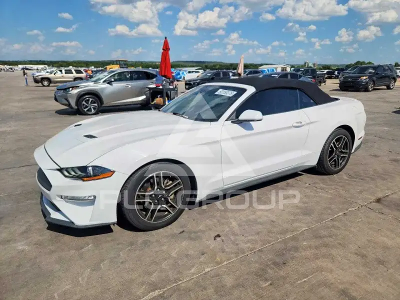 2021 Ford MUSTANG фото
